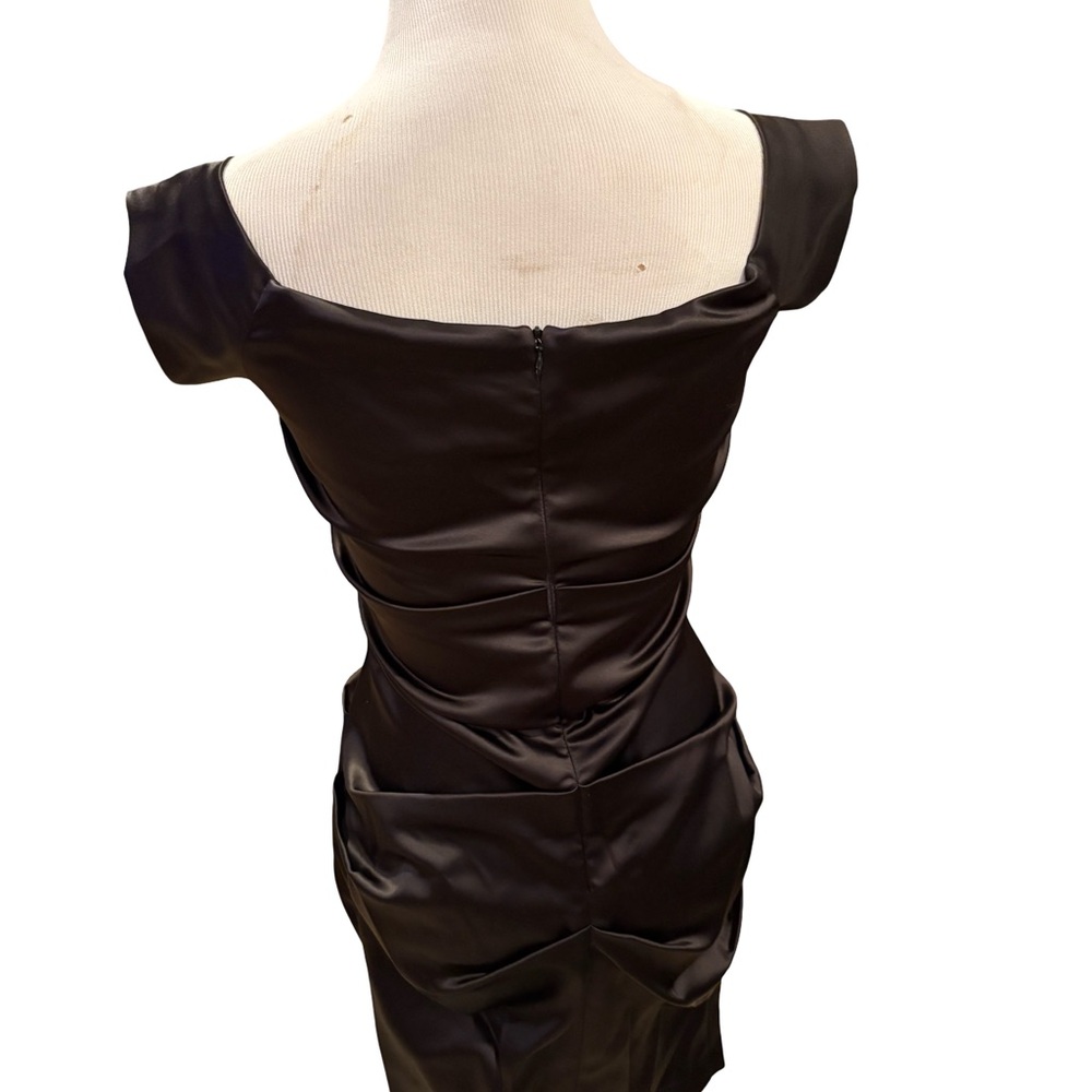 Betsy & Adam Black and Red Sheath Mini Dress — Size 4 - Picture 3 of 4
